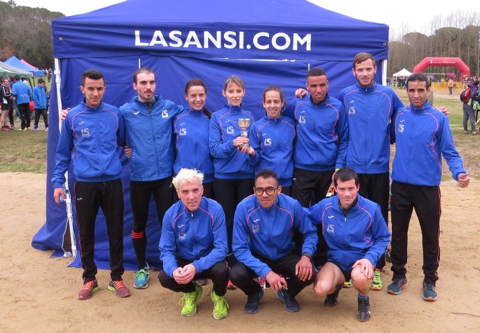 Segunda edición que un equipo gerundense gana el campeonato catalán de cross largo en 101 años de historia de campeonato (La Sansi)