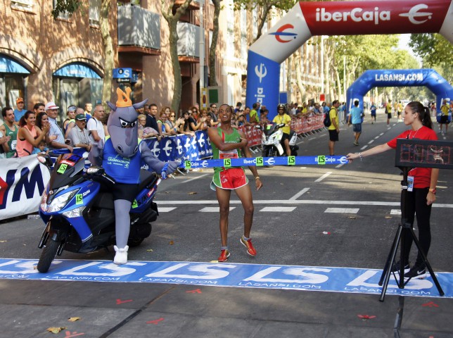 Abdessamad Hemmer y Miriam Ortiz ganan la XXV Carrera Villa Olímpica