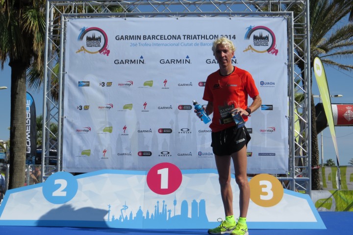 Blanco guanya per equips la Triathló Garmin de Barcelona