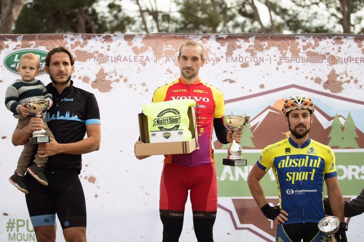 Resultats Land Warriors de Viladecans, victòries de Josep Lluis Blanco i Delia Monterrubio al trail, i Jordi Gracia i Laura Morales a MTB