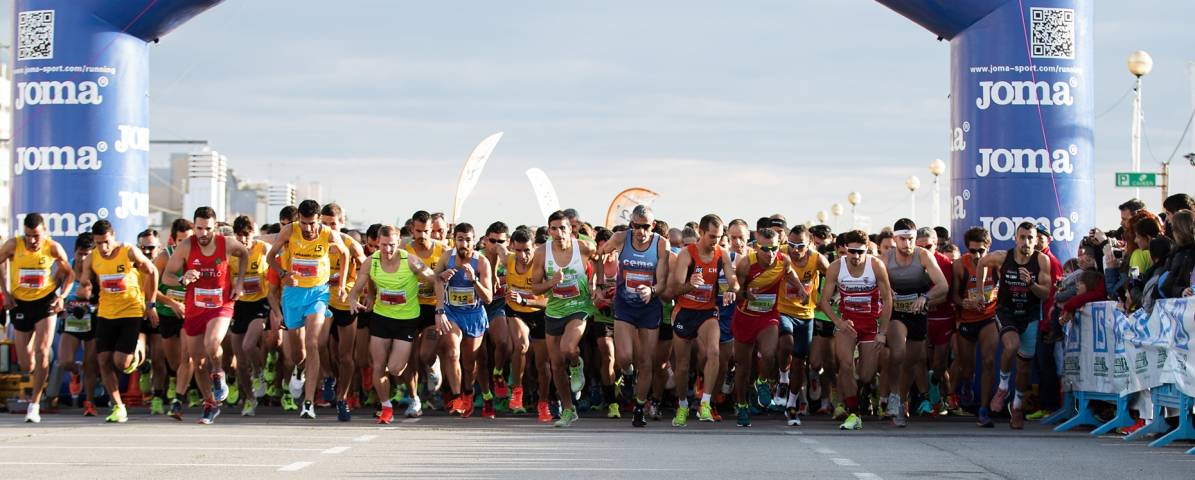 La San Silvestre más antigua se celebró hoy en El Masnou con victorias de El Bannouri y Patjuk