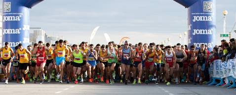 Reconeixement a Laura Luelmo en l'única Sant Silvestre per a dones a Espanya. Sant Silvestre del Masnou 26/12/18 arribant als 1.900 inscrit @ s