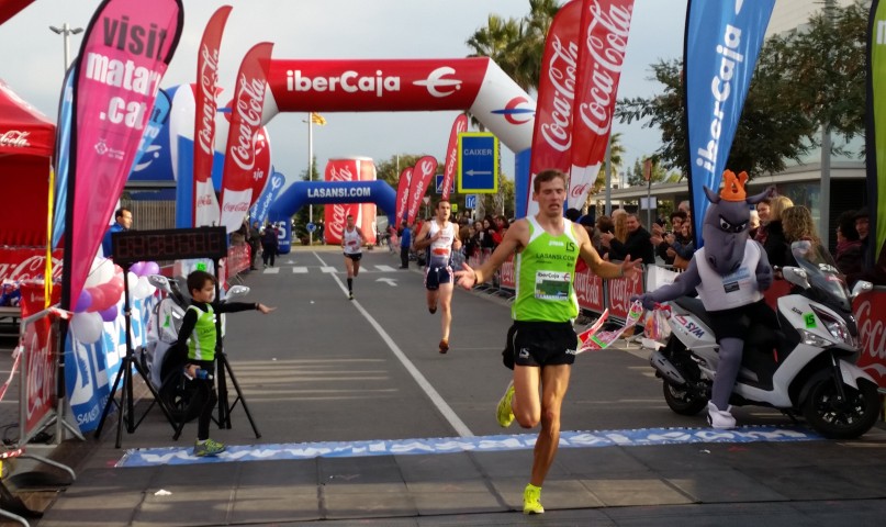 Edgars Sumskis y Claudia Luna ganan la 2a Sansi de Mataró