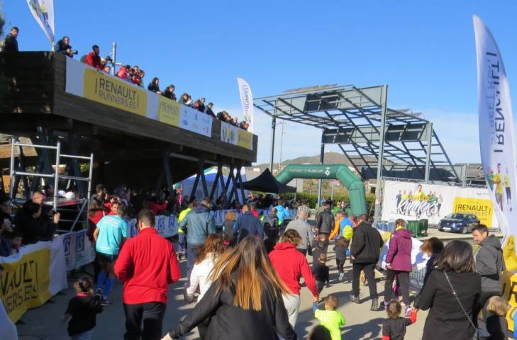 Més de 1.200 atletes prenen Viladecans