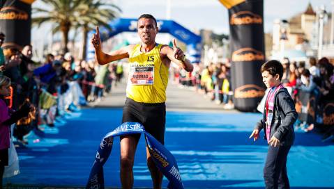 Last 100 numbers available for the 42nd edition of Sant Silvestre del Masnou