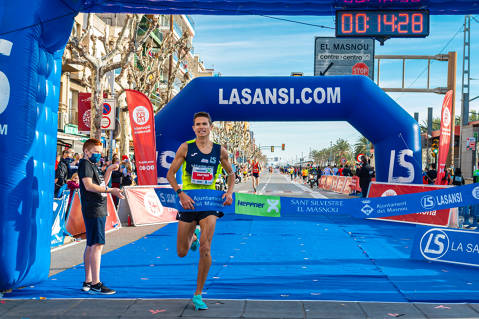 Dmitrijs Serjogins and Cristina Silva winners of the 42nd San Silvestre del Masnou