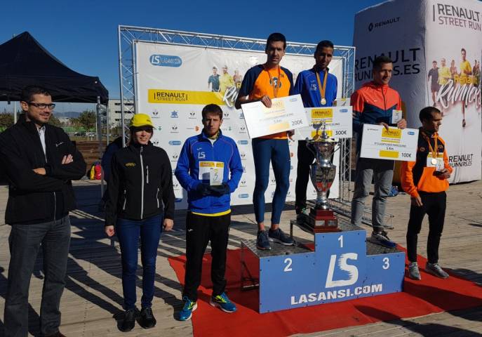 Més de 1.200 atletes prenen Viladecans