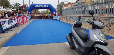 Rubén Castro i Alicia Saltor guanyadors de la 7a Cursa popular del Masnou