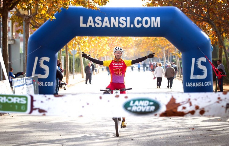 Resultats Land Warriors de Viladecans, victòries de Josep Lluis Blanco i Delia Monterrubio al trail, i Jordi Gracia i Laura Morales a MTB