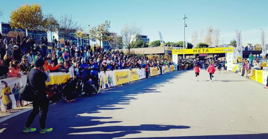 Més de 1.200 atletes prenen Viladecans