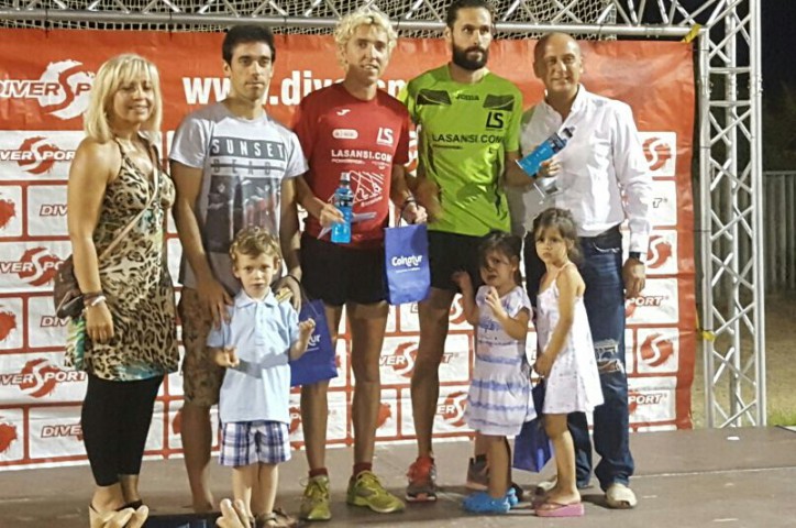 José Luis Blanco del Club La Sansi gana los 5km Gava Night Run